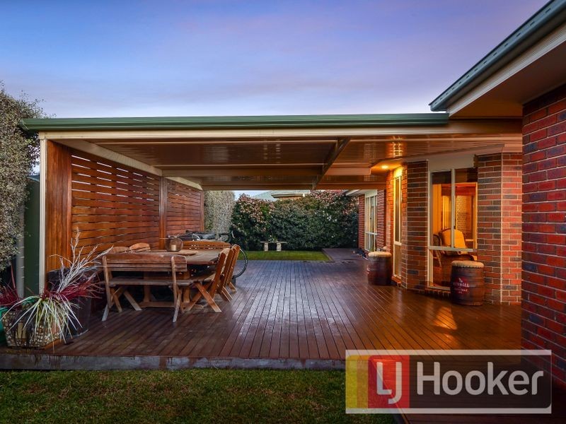 22 Southern Boulevard, Narre Warren South VIC 3805