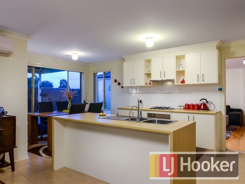 13 Nile Crescent, Cranbourne VIC 3977