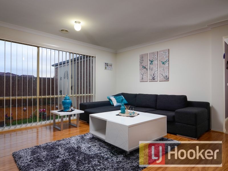 13 Nile Crescent, Cranbourne VIC 3977