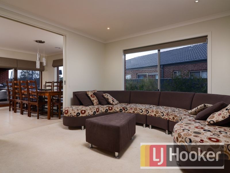 144 Alisma Boulevard, Cranbourne North VIC 3977
