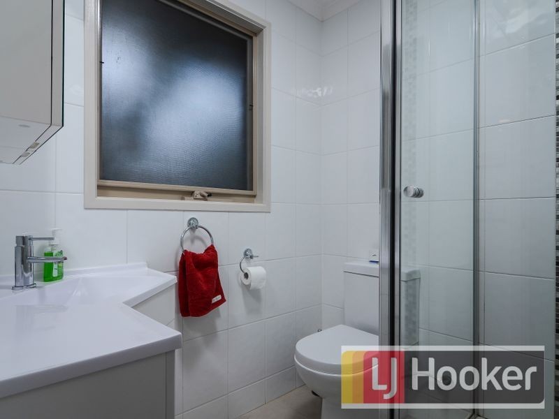 6 Anita Place, Pakenham VIC 3810