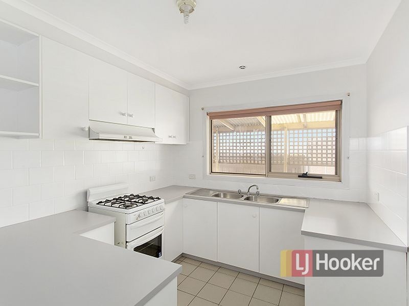 1/3 Leopold Avenue, Hampton Park VIC 3976