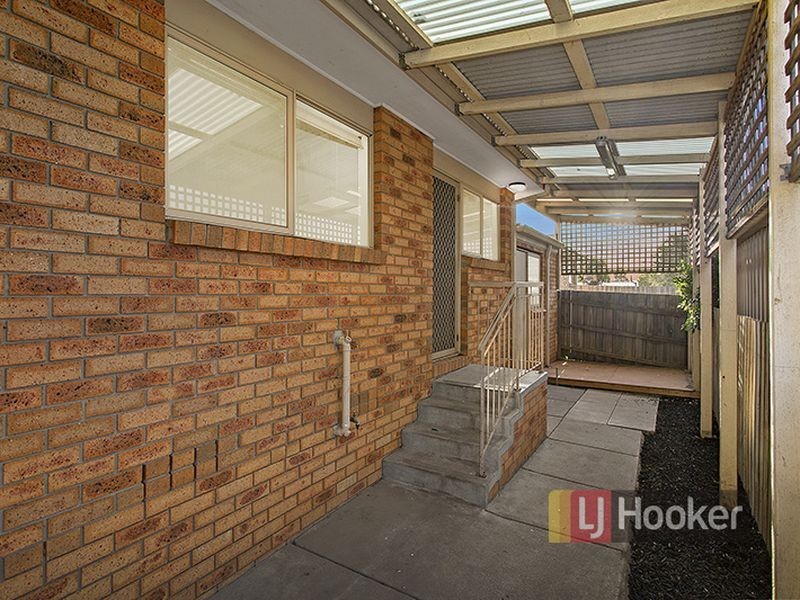 1/3 Leopold Avenue, Hampton Park VIC 3976