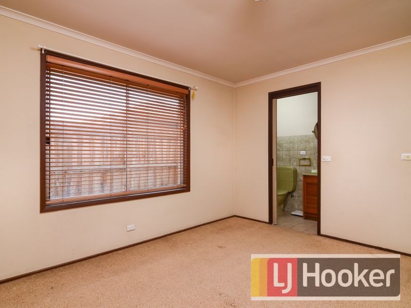 92 Sweeney Drive, Narre Warren VIC 3805