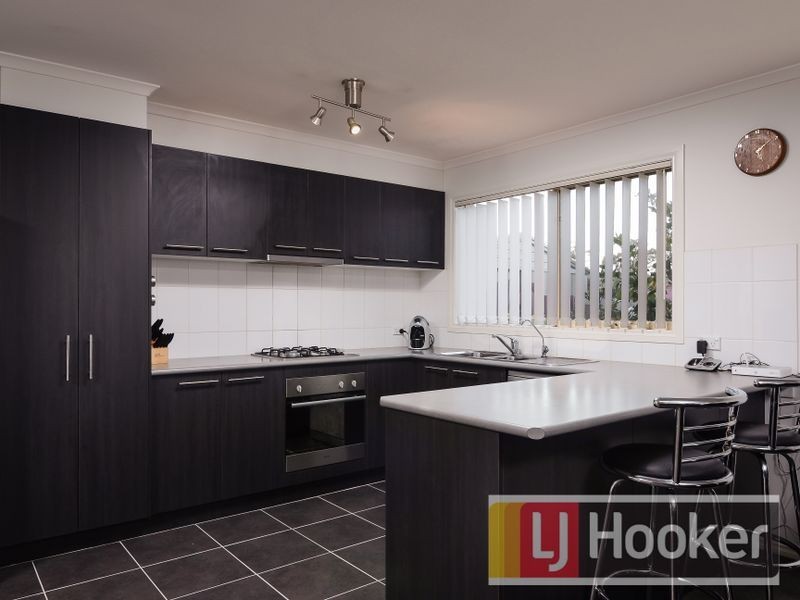 4/40 Army Road, Pakenham VIC 3810