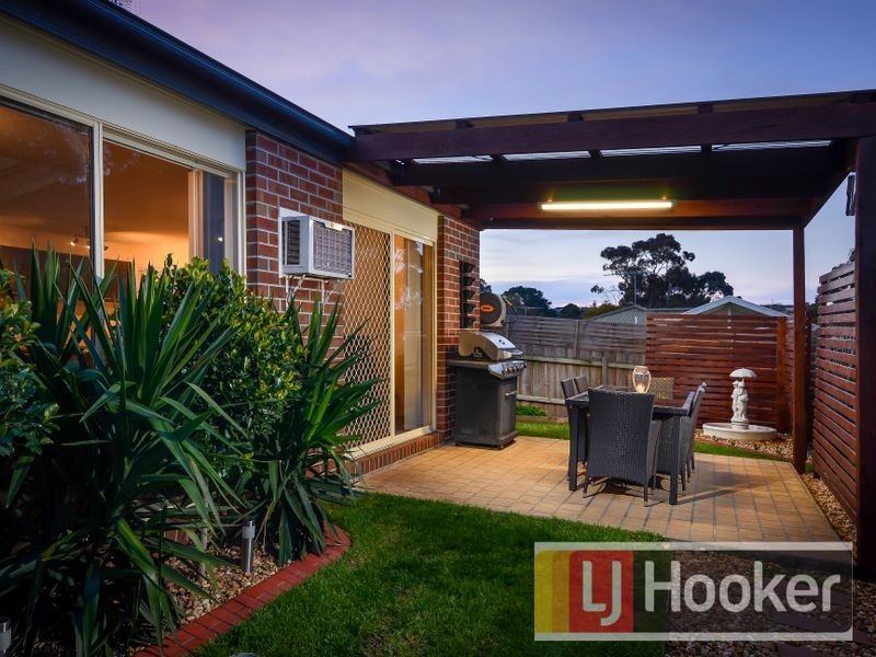 4/40 Army Road, Pakenham VIC 3810