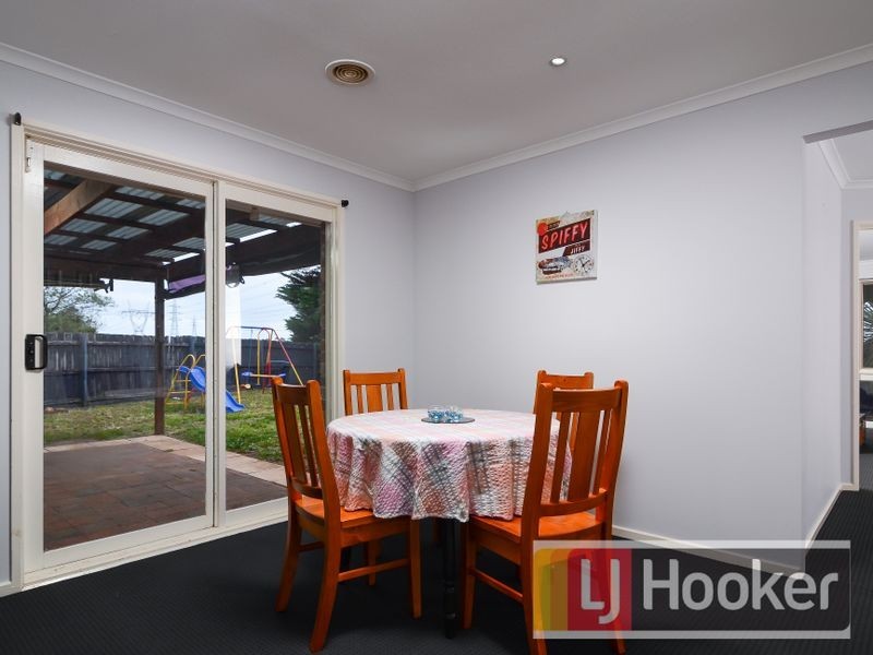 18 Rebecca Court, Cranbourne North VIC 3977