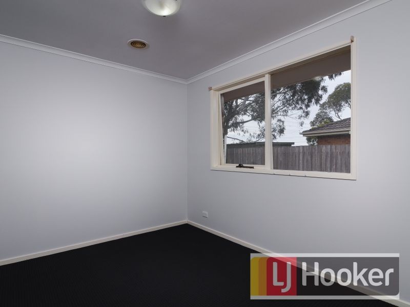 18 Rebecca Court, Cranbourne North VIC 3977