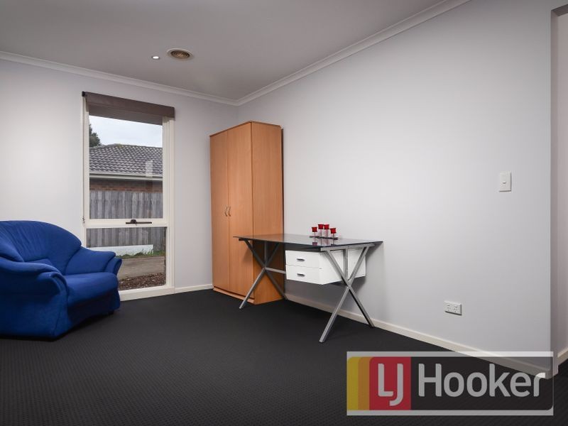 18 Rebecca Court, Cranbourne North VIC 3977