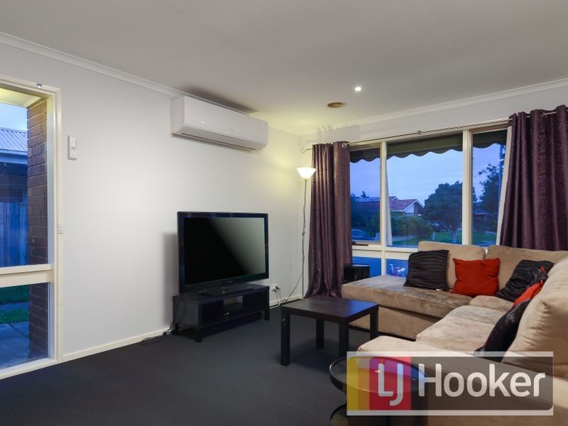 18 Rebecca Court, Cranbourne North VIC 3977