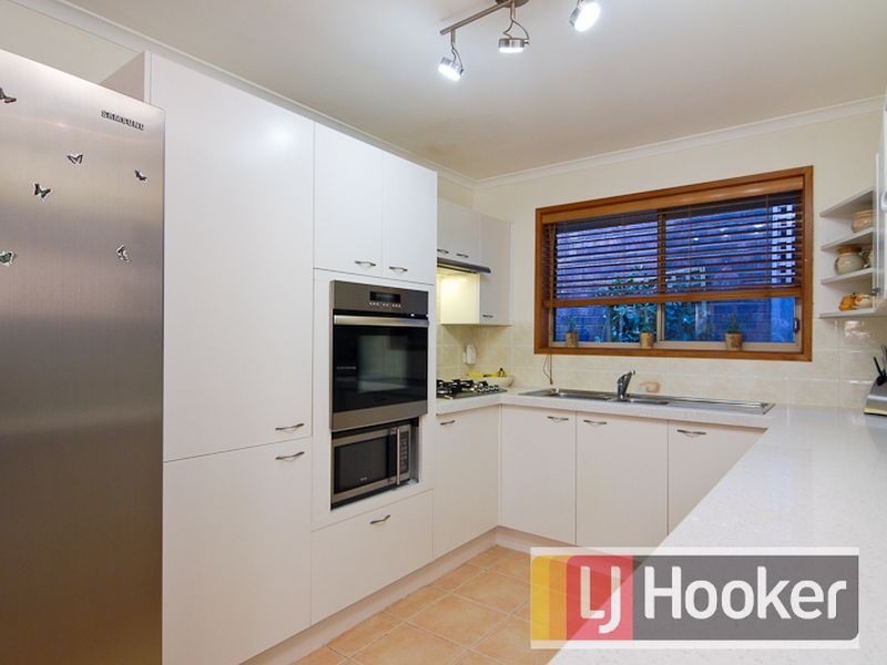 39 Tarcoola Drive, Narre Warren VIC 3805