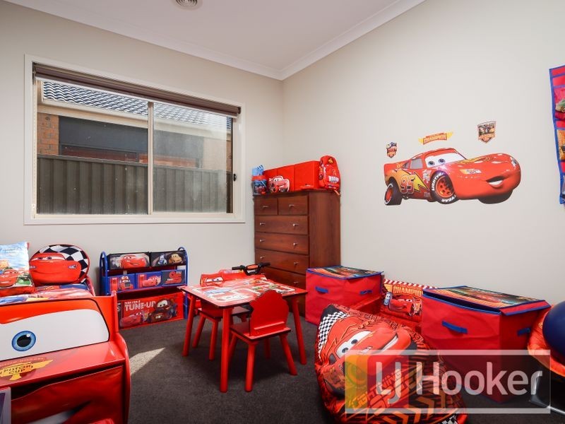 96 Sabel Drive, Cranbourne North VIC 3977