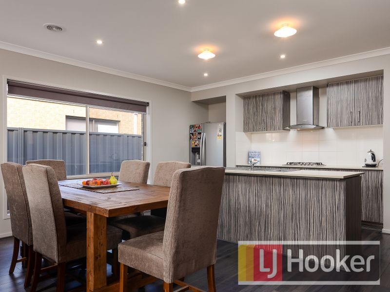 96 Sabel Drive, Cranbourne North VIC 3977