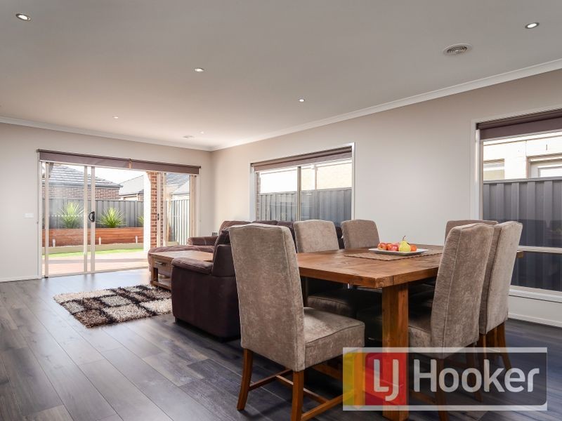 96 Sabel Drive, Cranbourne North VIC 3977
