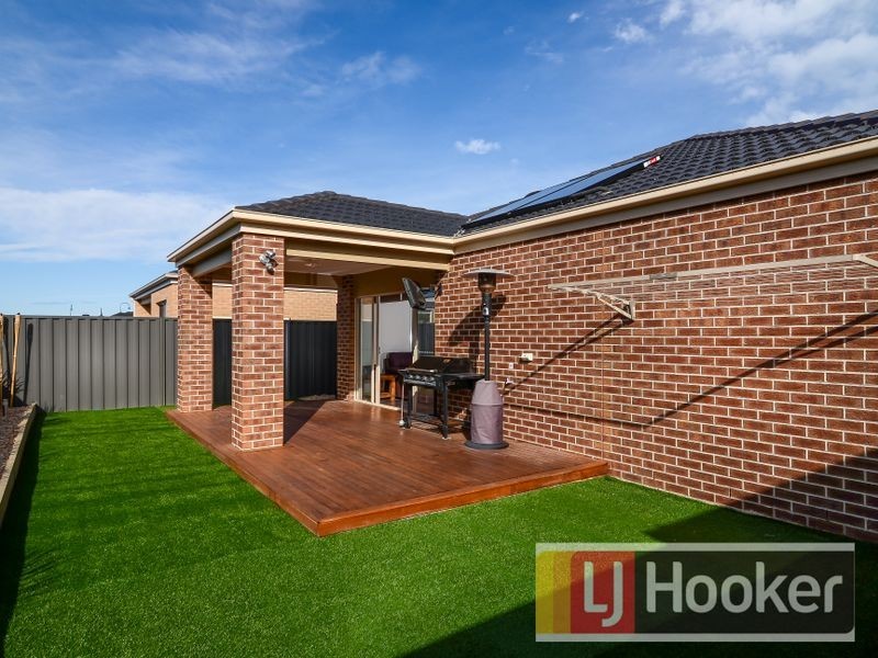 96 Sabel Drive, Cranbourne North VIC 3977