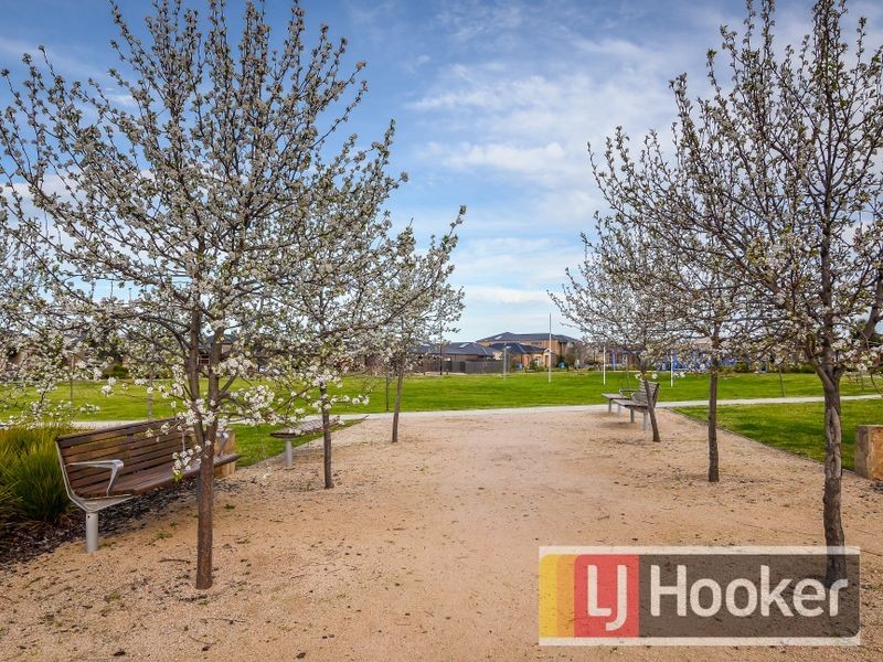 96 Sabel Drive, Cranbourne North VIC 3977