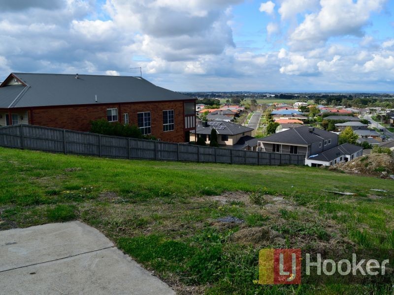 13 Royal Crescent, Beaconsfield VIC 3807