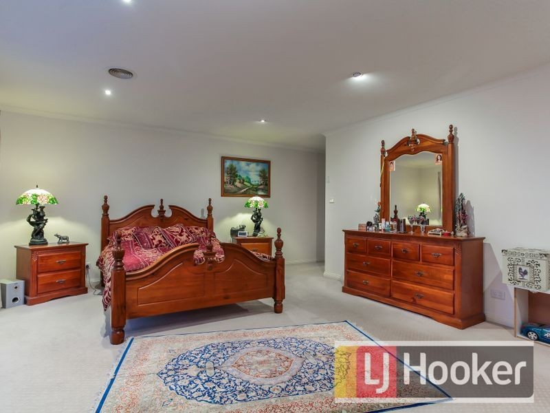 12 Rebecca Mac Court, Hallam VIC 3803