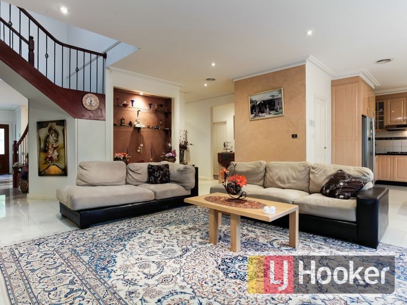 12 Rebecca Mac Court, Hallam VIC 3803