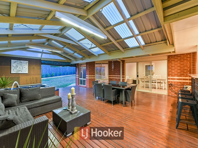 25 Crystalbrook Court, Narre Warren South VIC 3805