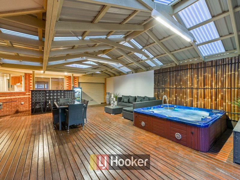 25 Crystalbrook Court, Narre Warren South VIC 3805