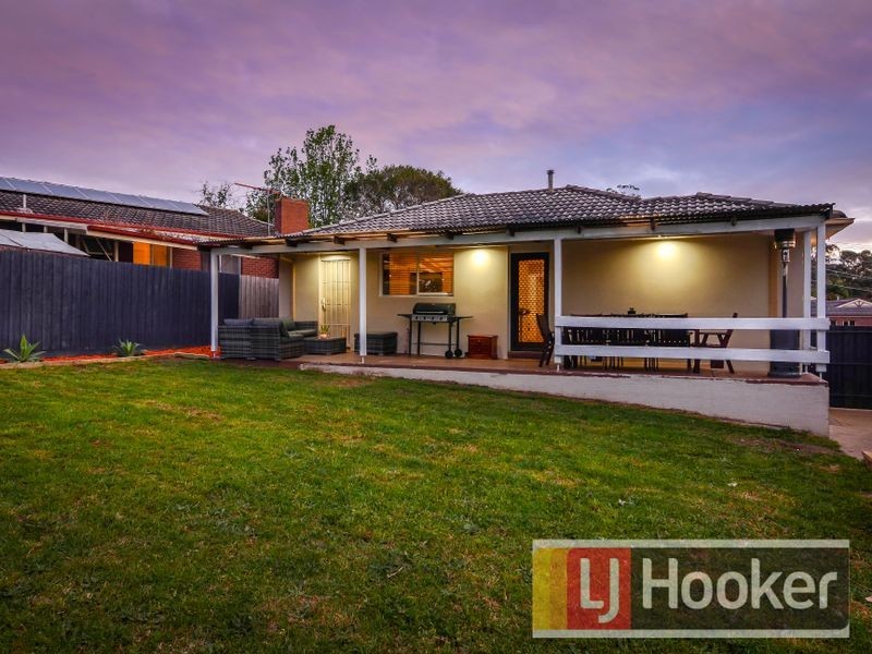19 Lancaster Avenue, Narre Warren VIC 3805