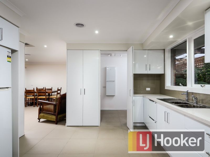 36 Charles Avenue, Hallam VIC 3803