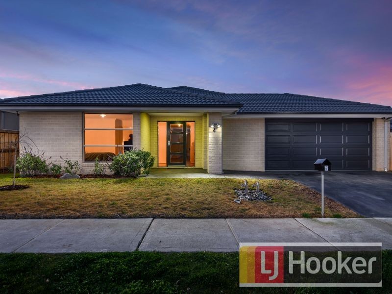 4 Bremer Street, Clyde North VIC 3978