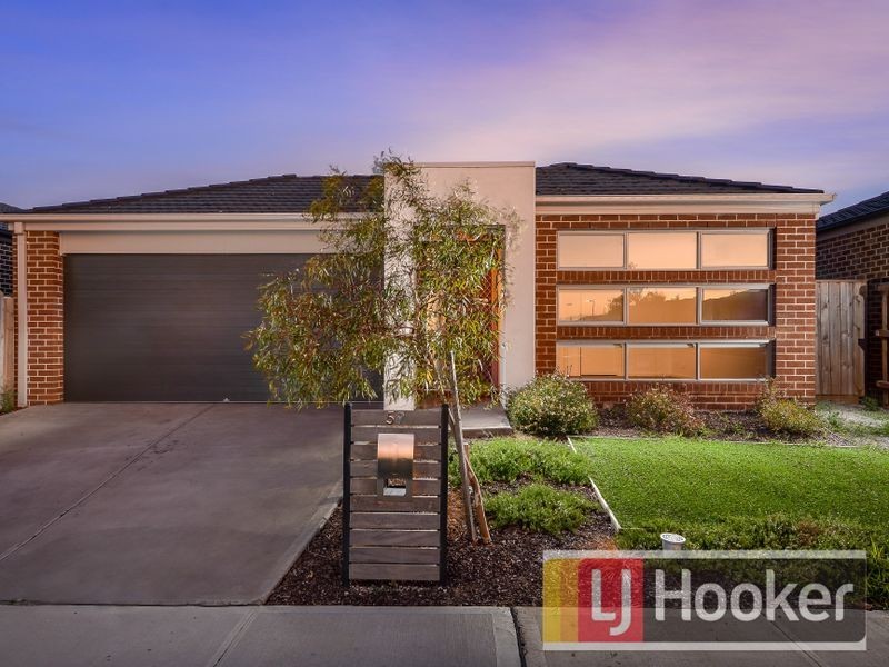 59 Brocker Street, Clyde North VIC 3978