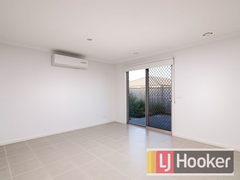 59 Brocker Street, Clyde North VIC 3978