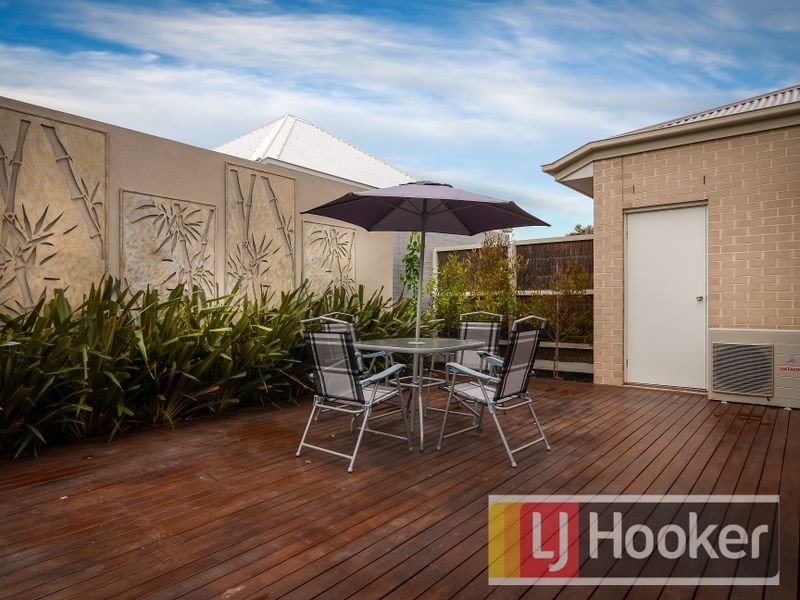 52 Prendergast Avenue, Cranbourne VIC 3977