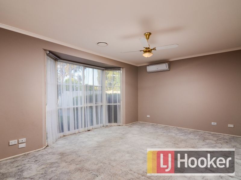 10 Sherriff Rise, Pakenham VIC 3810