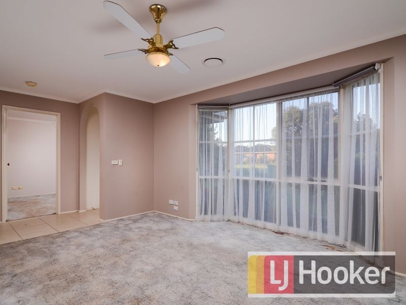 10 Sherriff Rise, Pakenham VIC 3810