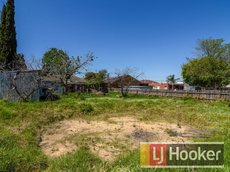 23 Wilma Avenue, Dandenong VIC 3175