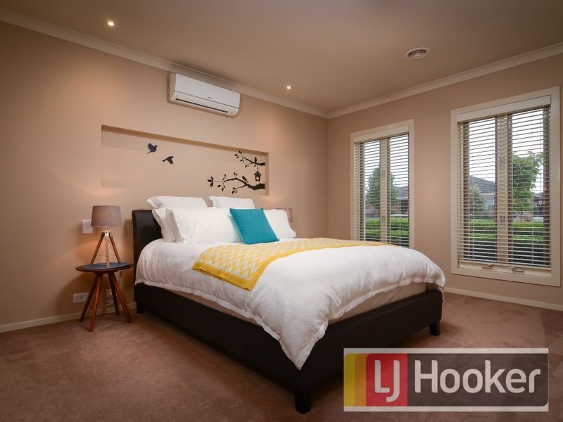 4 Yemaya Place, Berwick VIC 3806