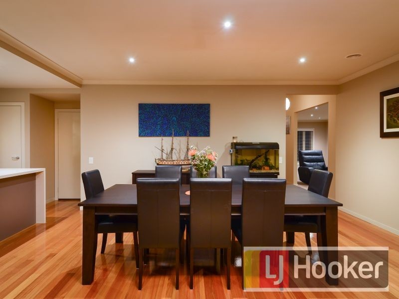 4 Yemaya Place, Berwick VIC 3806