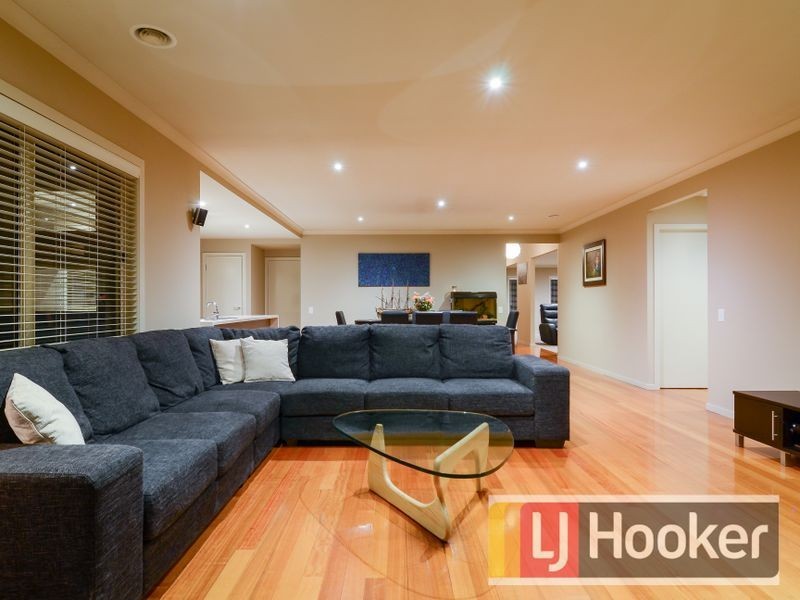4 Yemaya Place, Berwick VIC 3806