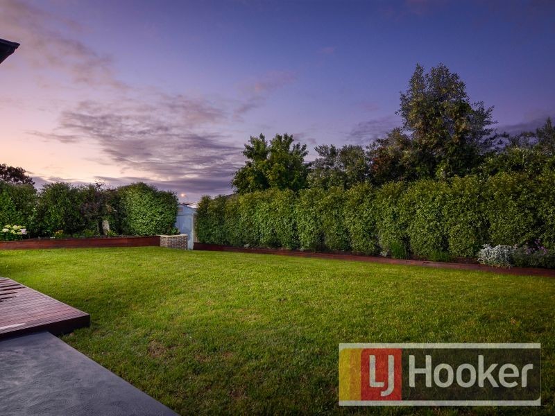 4 Yemaya Place, Berwick VIC 3806