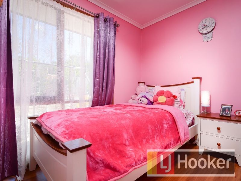 15 Isaac Edey Place, Hampton Park VIC 3976
