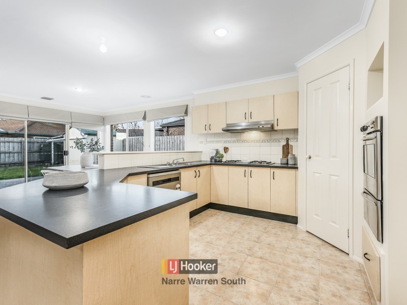 20 Robinswood Parade, Narre Warren South VIC 3805