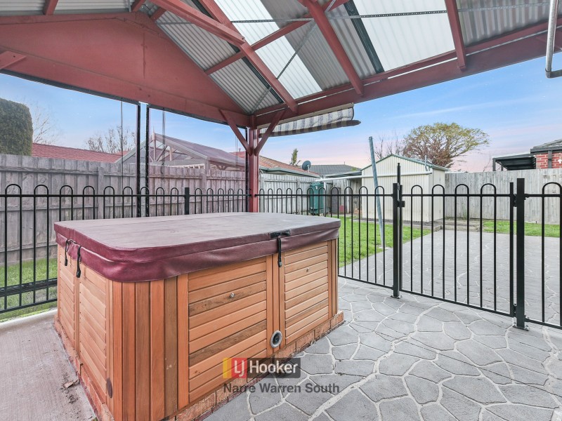 20 Robinswood Parade, Narre Warren South VIC 3805