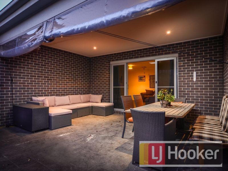 10 Jefferson Avenue, Cranbourne North VIC 3977