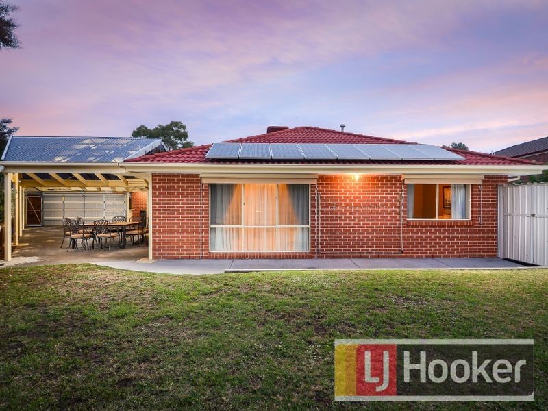 7 Canet Grove, Narre Warren South VIC 3805