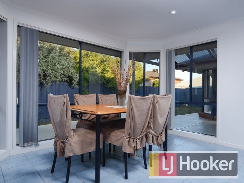 10 Beauford Avenue, Narre Warren South VIC 3805