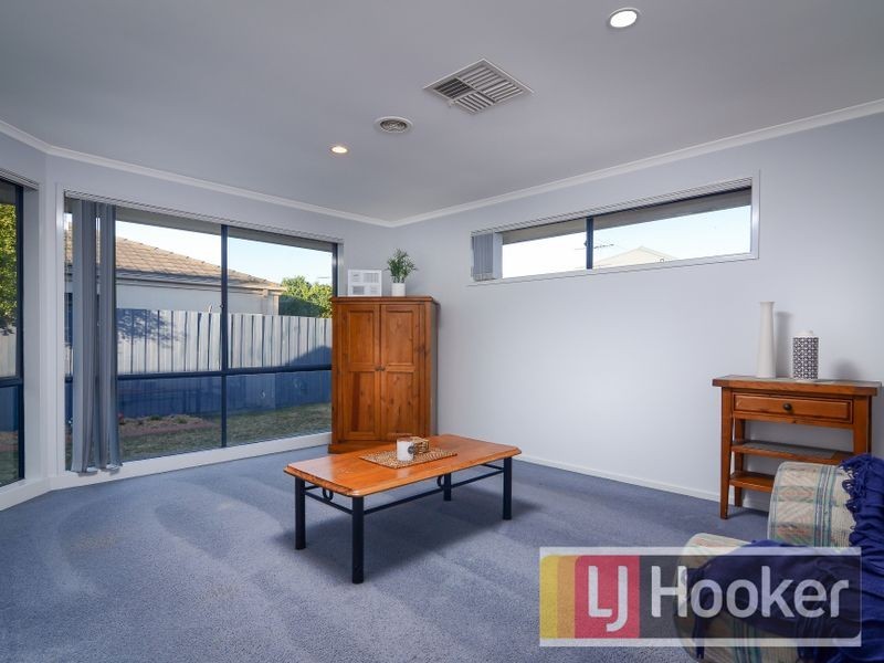 10 Beauford Avenue, Narre Warren South VIC 3805