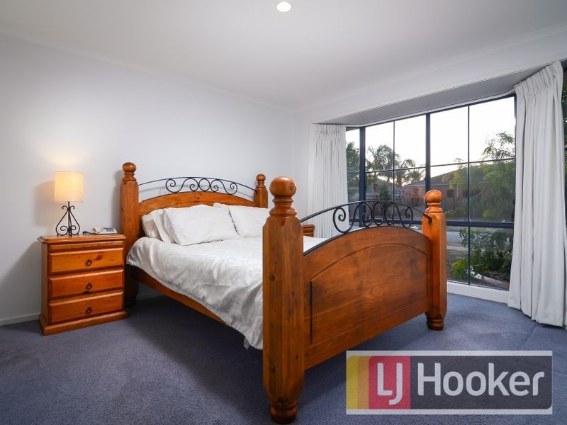 10 Beauford Avenue, Narre Warren South VIC 3805