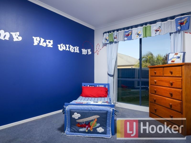 10 Beauford Avenue, Narre Warren South VIC 3805