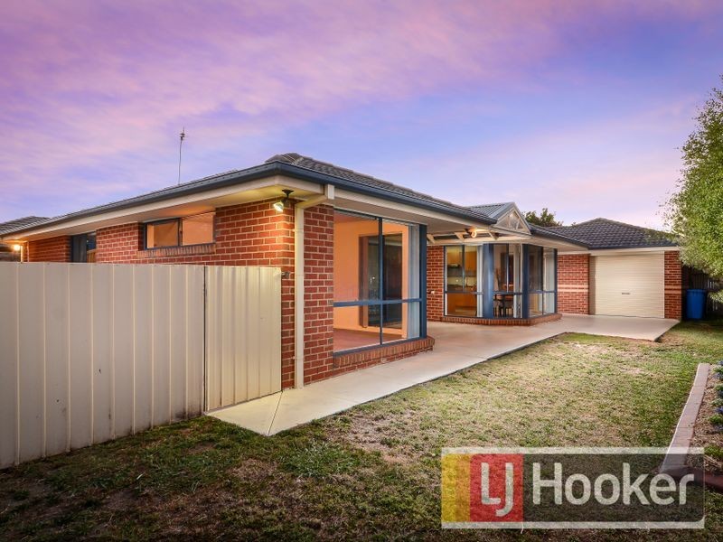 10 Beauford Avenue, Narre Warren South VIC 3805