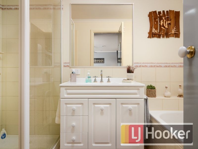 1/27 Oliver Court, Narre Warren South VIC 3805