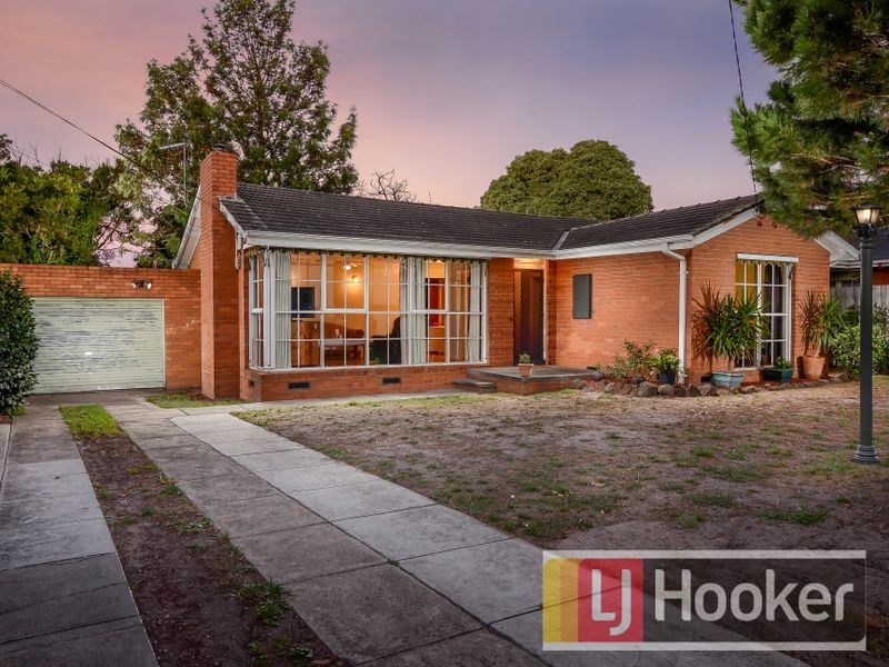 4 Regent Court, Frankston VIC 3199